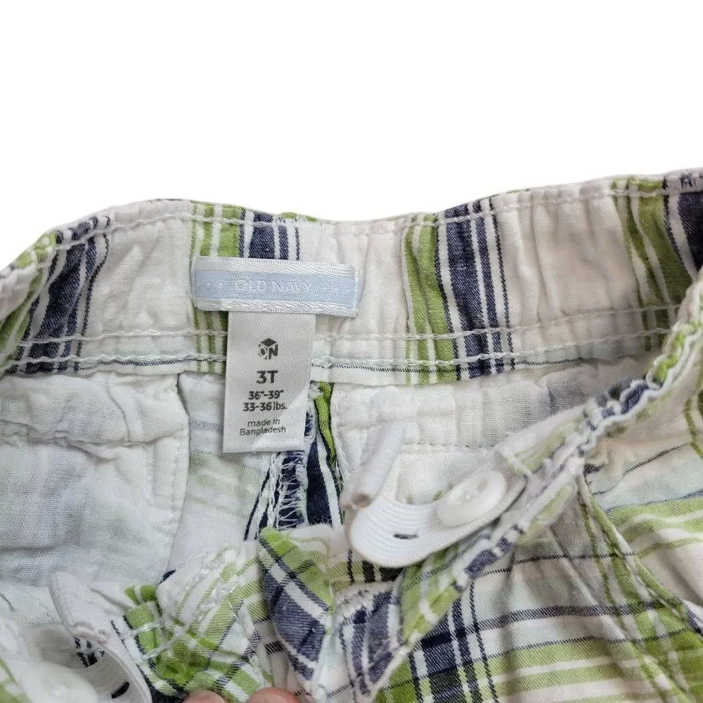 Old Navy plaid Bermuda shorts 3T